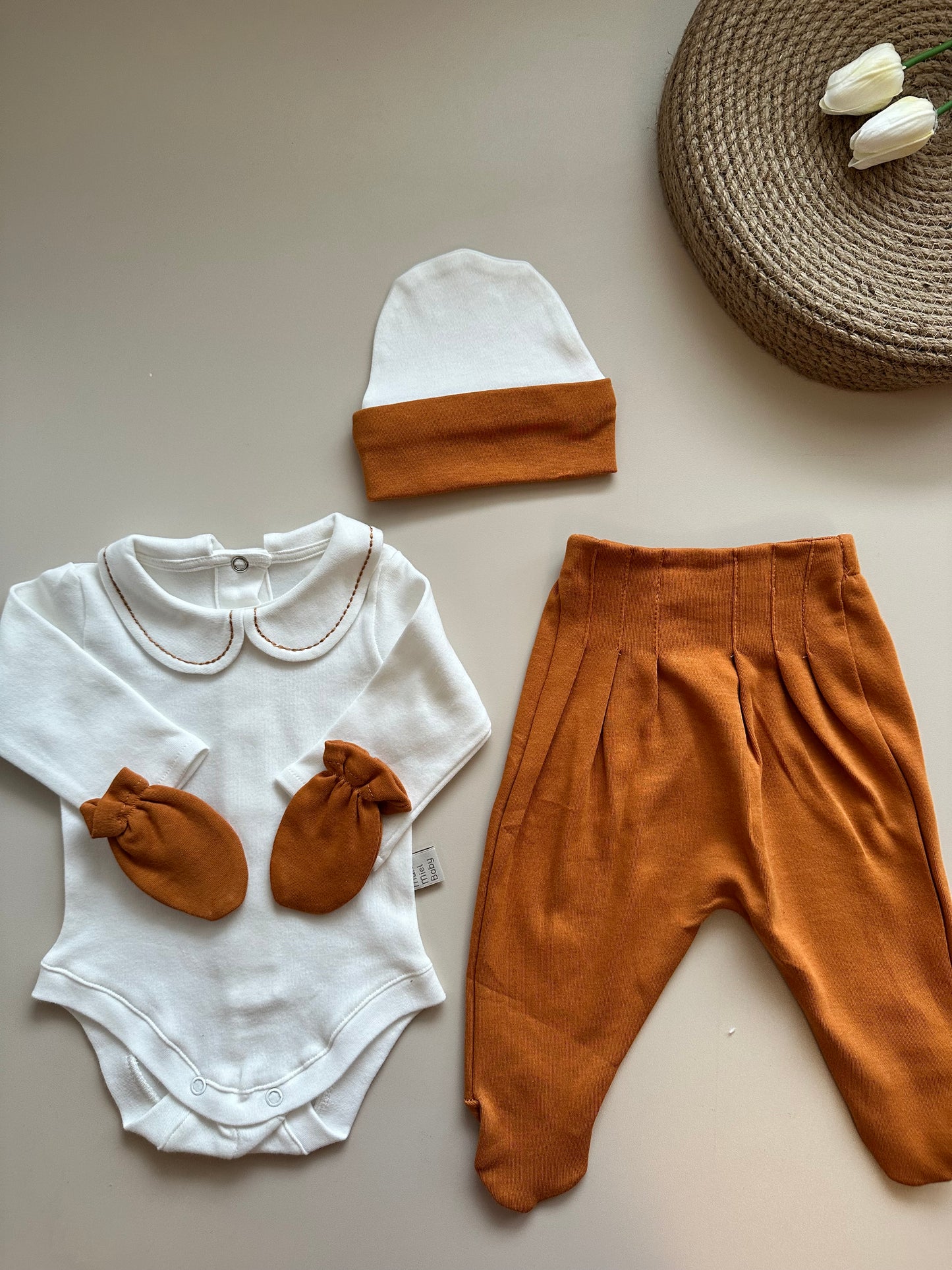 Cinnamon 4-Piece Hospital Set (Body, Pants, Beanie, Gloves)