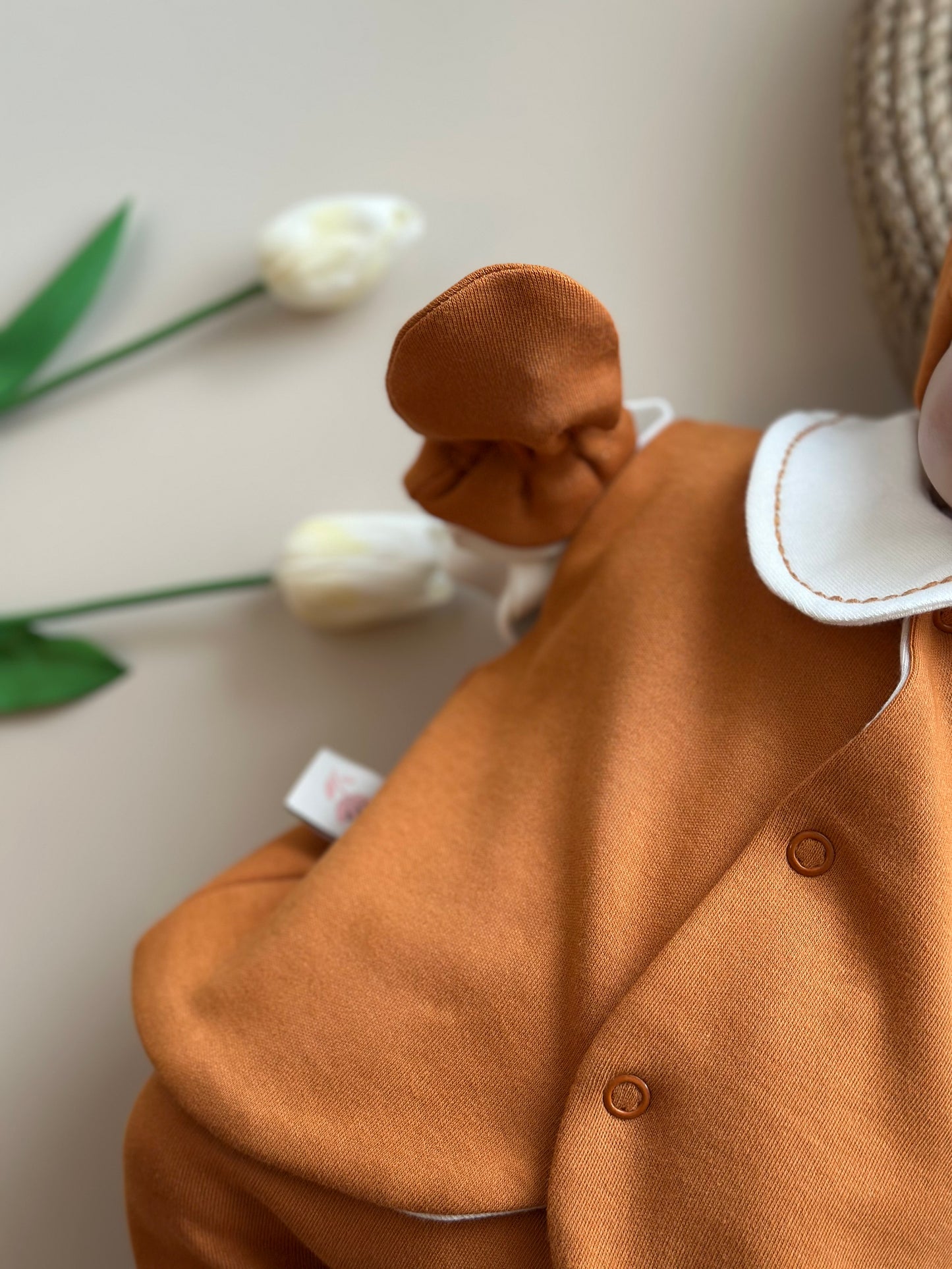 Cinnamon 5-Piece Hospital Set (Vest, Snap Bodysuit, Pleated Trousers, Beanie, Gloves)