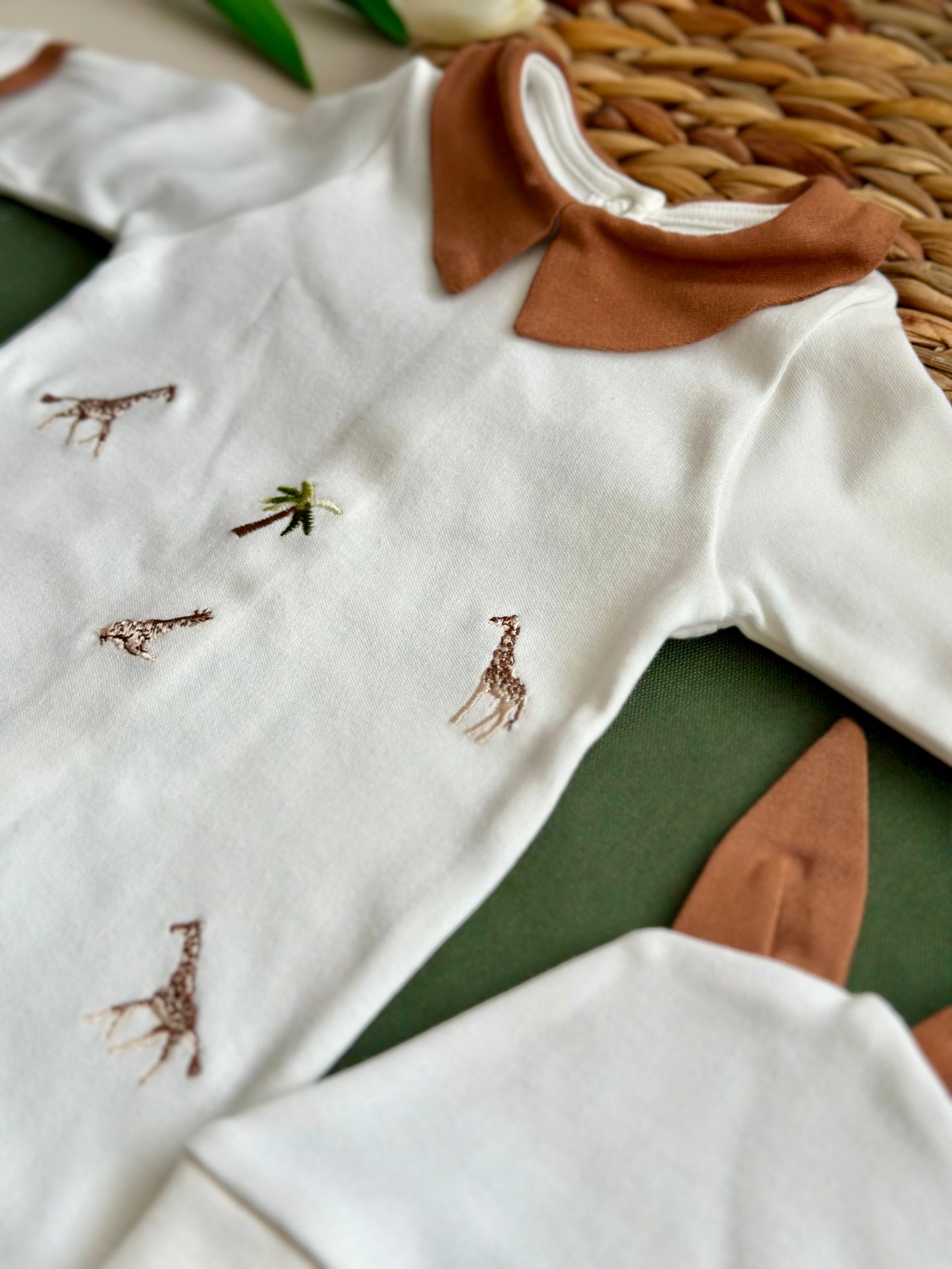 Minimal Giraffe Overalls and Hat - Brown