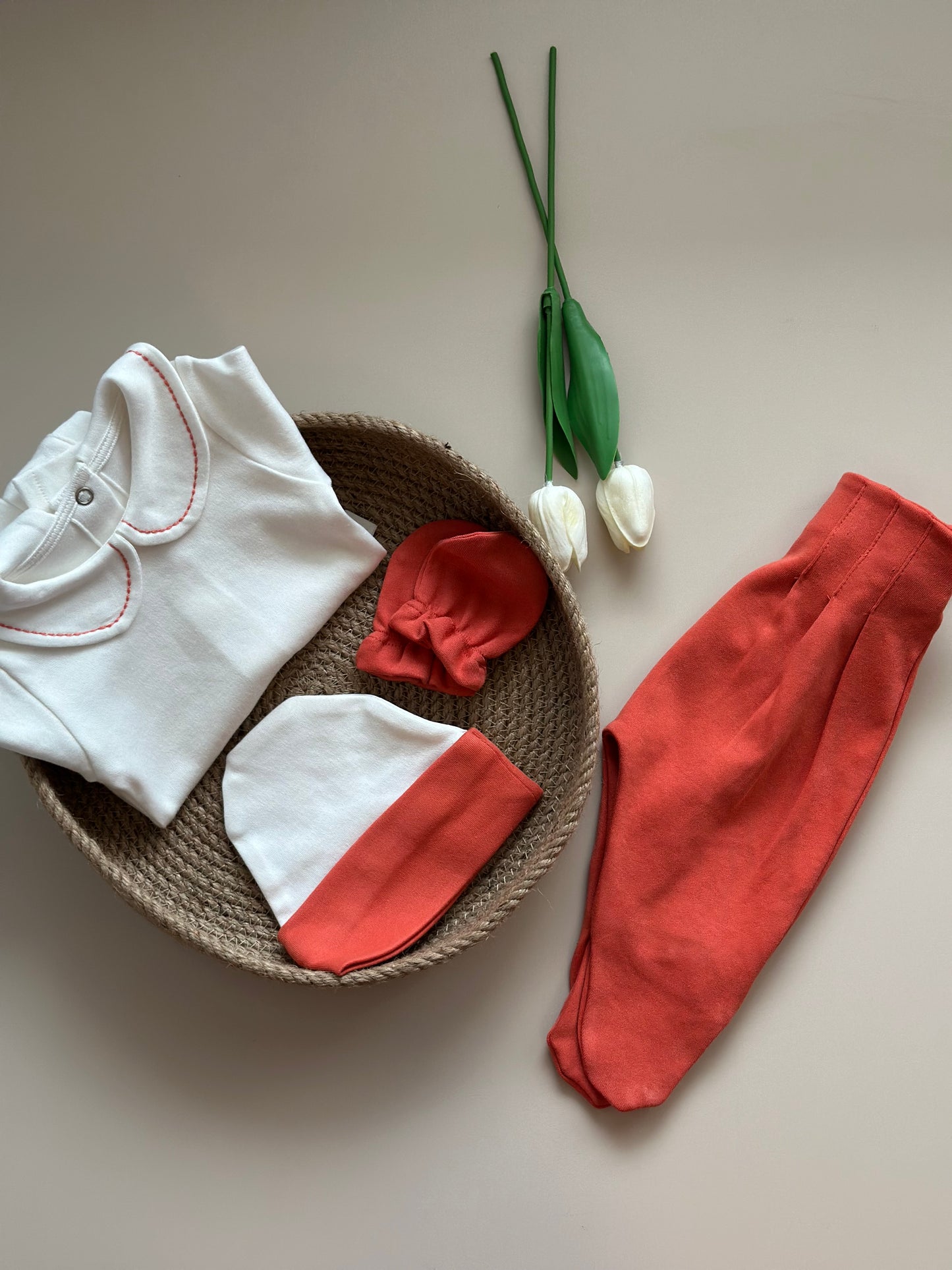 Tile 4-Piece Hospital Exit (Body, Trousers, Beanie, Gloves)