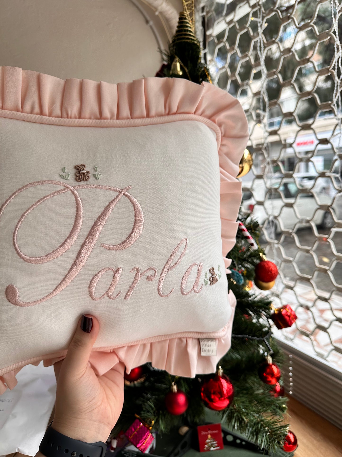Pembe Fırfırlı Ayıcıklı Yastık