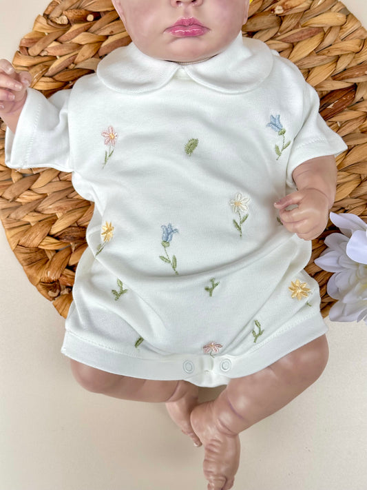 Minimal Çiçek Nakışlı Kısa Kollu Çıtçıtlı Bebek Body