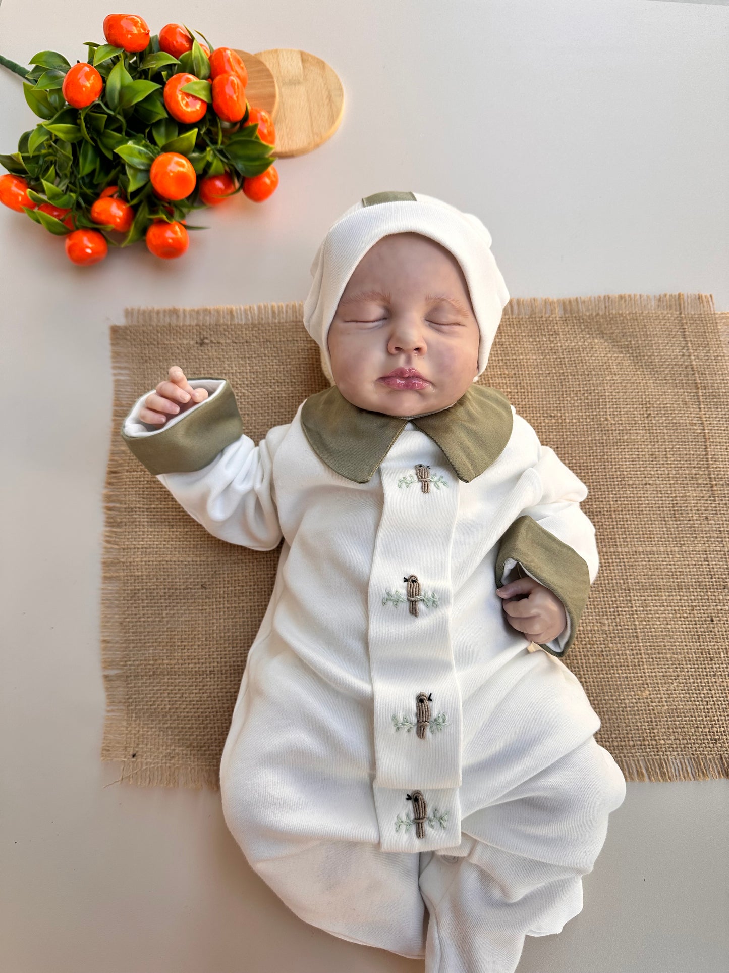 Haki Kuşlu Tulum ve Şapkası