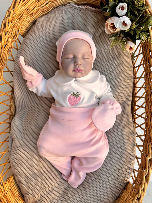 Pembe Çilek Nakışlı Hastane Çıkışı Set (Body, Pantolon, Bere, Eldiven)