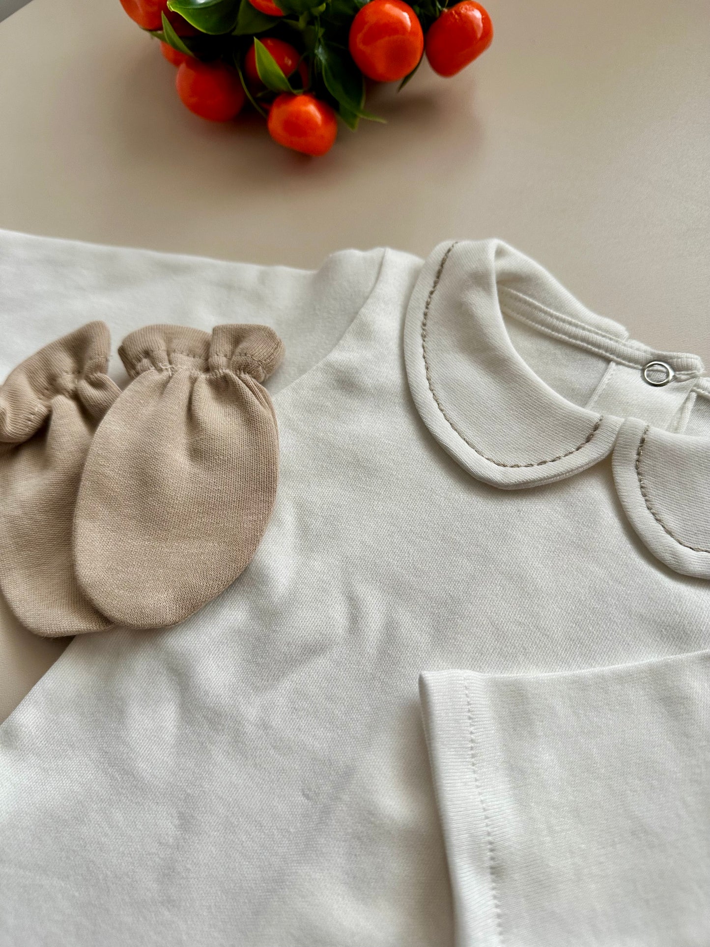 Milky Coffee 5-Pack Hospital Set (Vest, Snap Bodysuit, Pleated Trousers, Beanie, Gloves)