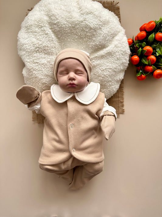 Milky Coffee 5-Pack Hospital Set (Vest, Snap Bodysuit, Pleated Trousers, Beanie, Gloves)