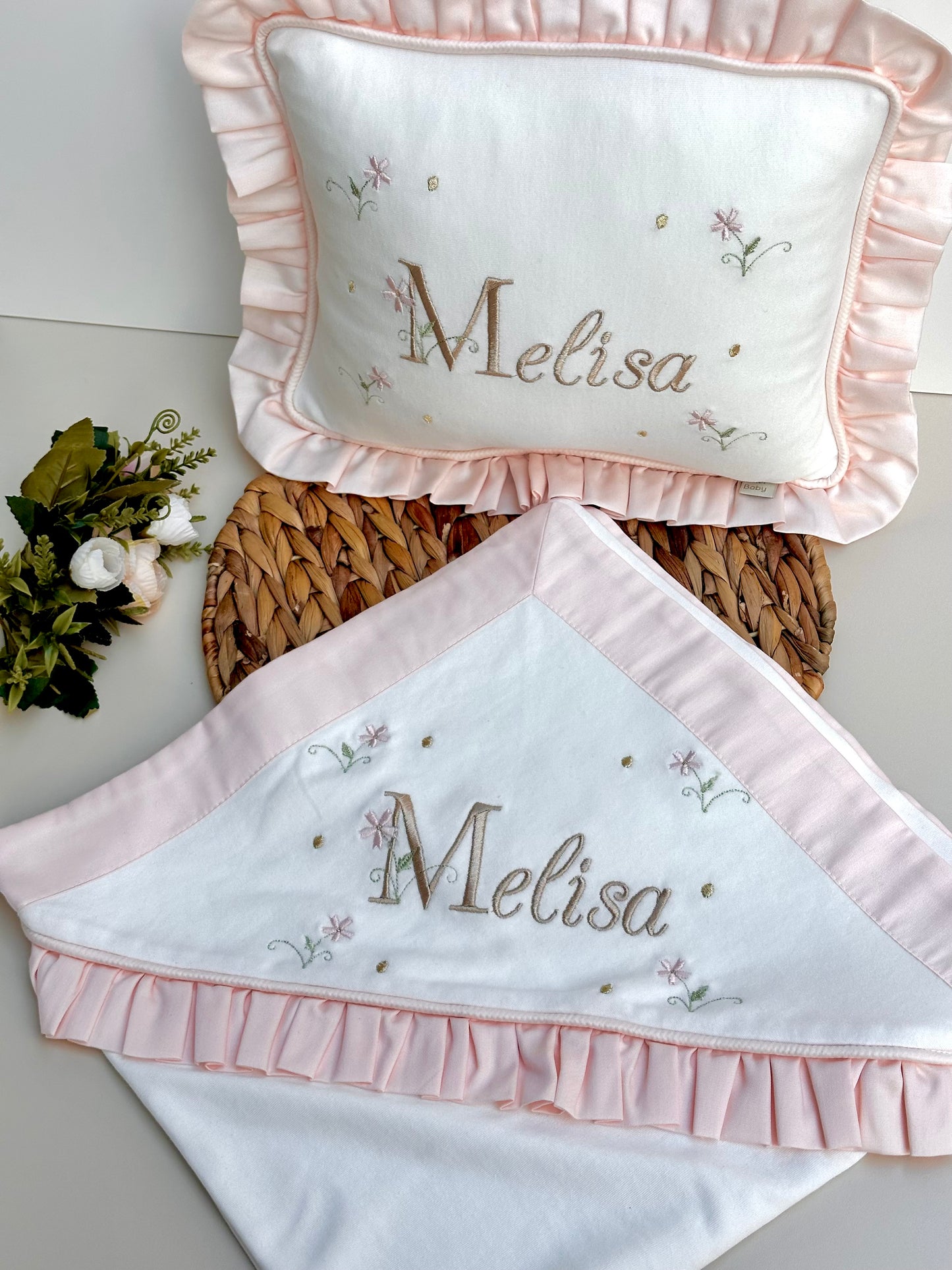 Pembe Fırfırlı Çiçekli Set