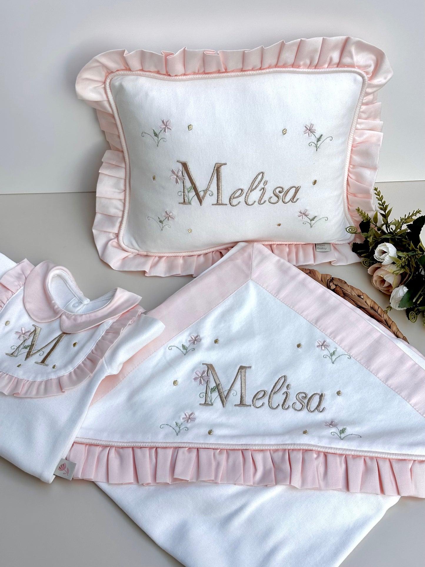 Pembe Fırfırlı Çiçekli Set