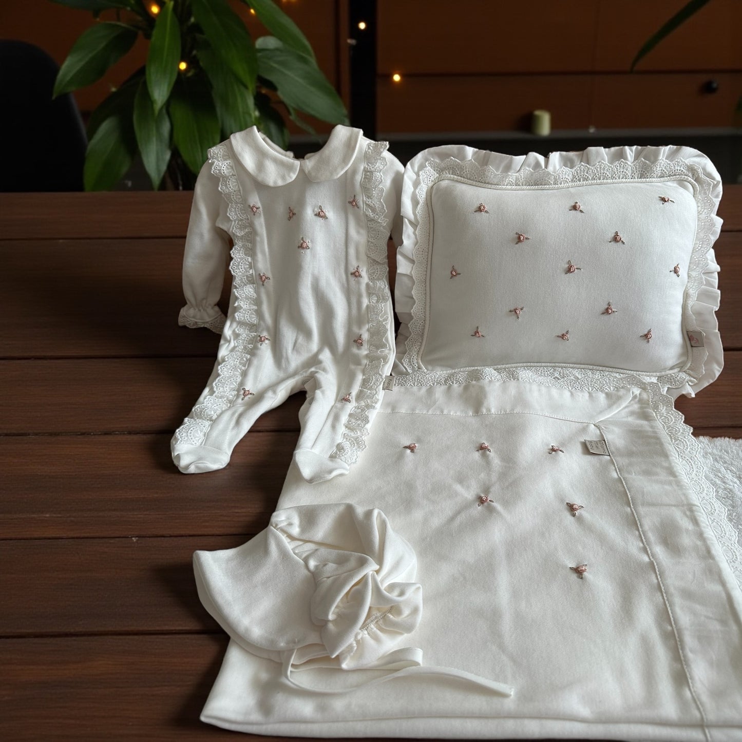 Multi-Flower Set (Overalls, hat, blanket, pillow)