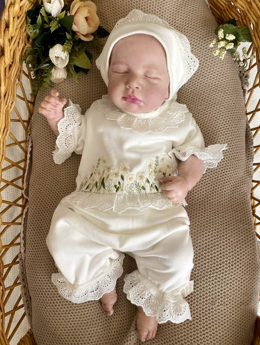 Summer Daisy Embroidered Scallop Detailed Overalls and Hat